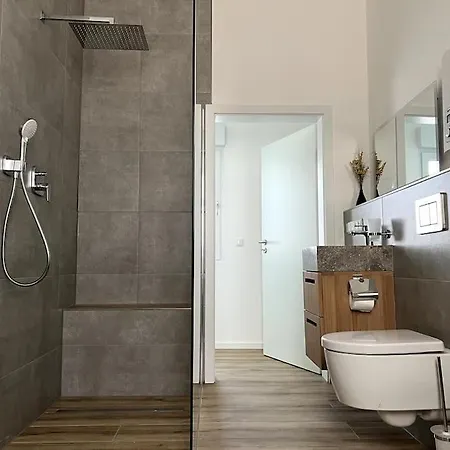 Moderne, Stilvolle In Apartamento